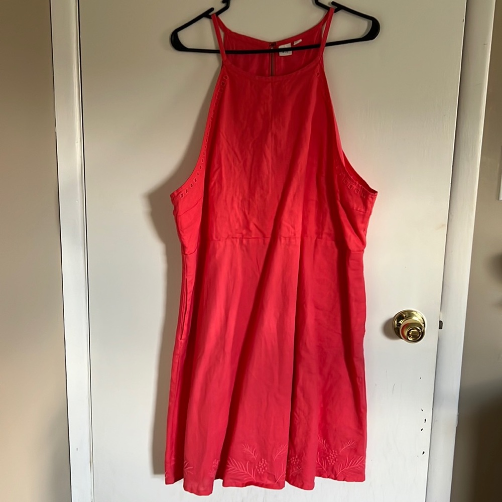 Fresh coral summer linen dress with pockets